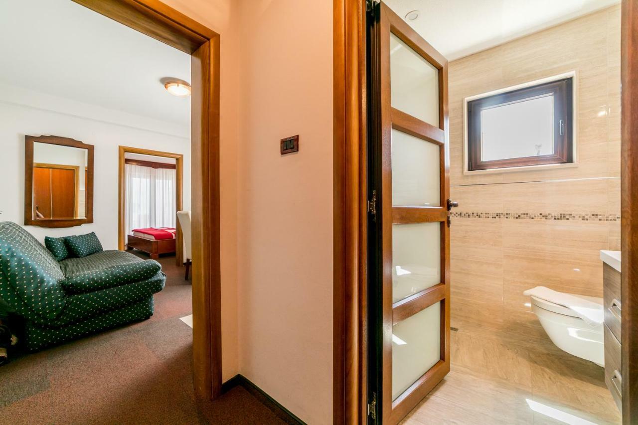 Apartmani Laban ヘルツェグ・ノヴィ エクステリア 写真