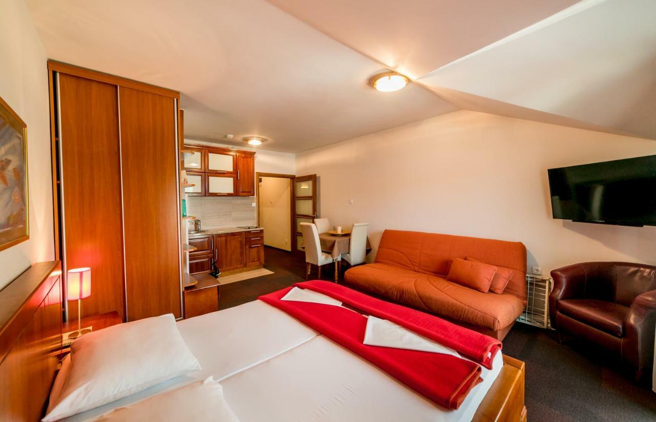 Apartmani Laban ヘルツェグ・ノヴィ エクステリア 写真